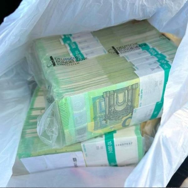 Premium Euro & Swiss Franc Banknotes for Serious Collectors