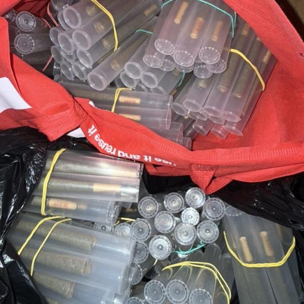 TOP TIER SHAKE PREROLLS 1G EACH SEALED IN TUBES FOR MAX FRESHNESS💨